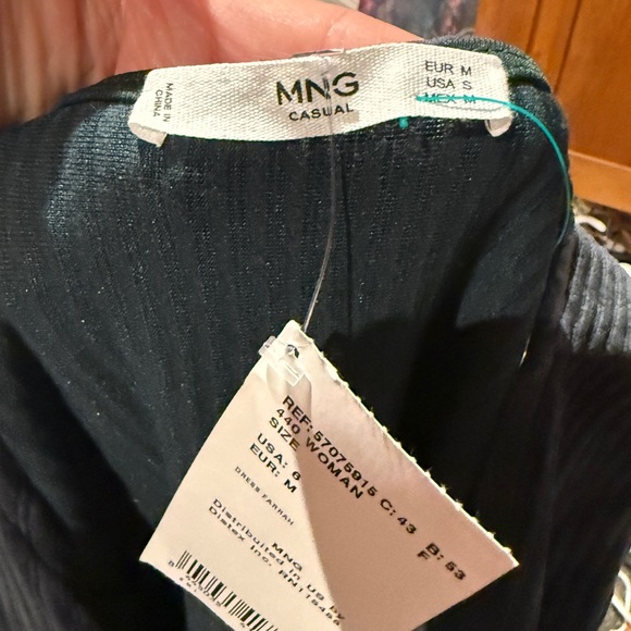 MNG stretchy, corduroy, mini dress, brand new - Picture 4 of 4